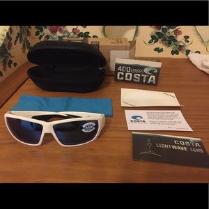 NWT Women's Costa Sunglasses